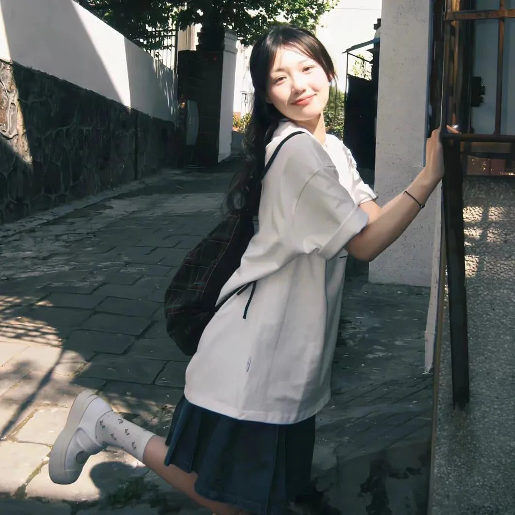 初行